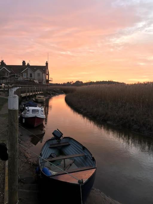 Lovely Quiet Cottage Sleeps 4 Adults, 4 Children, Dog Friendly Cley next the Sea Extérieur photo